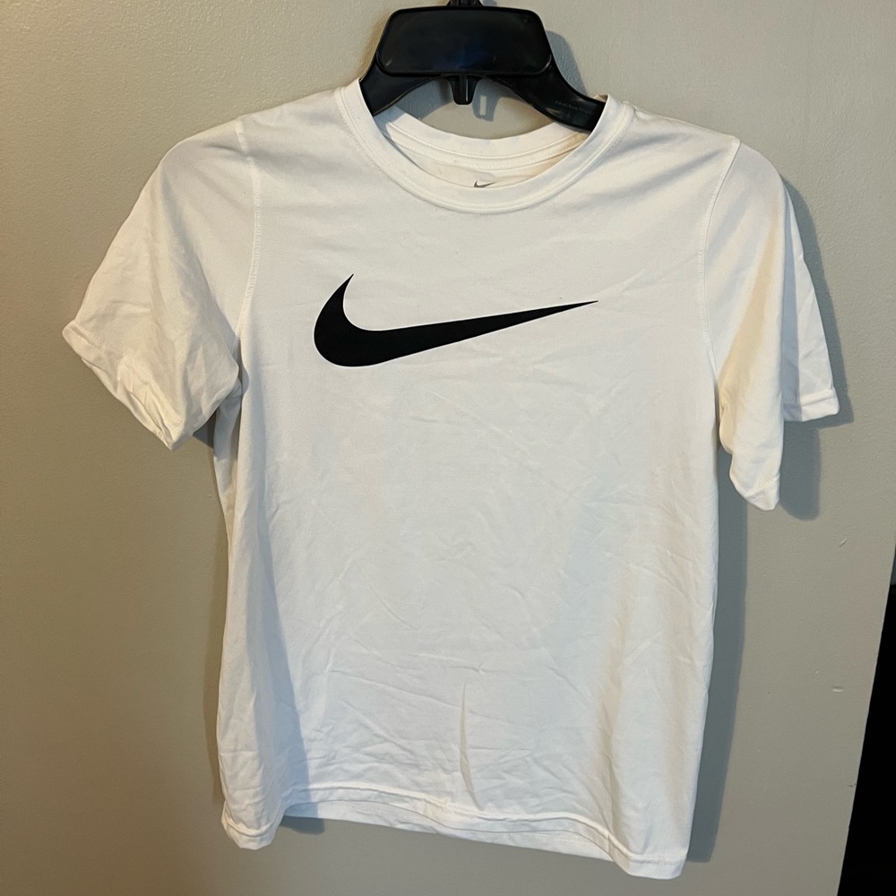 KIDS NIKE T SHIRT